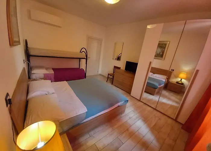 3 Rooms Station Central Free Parking